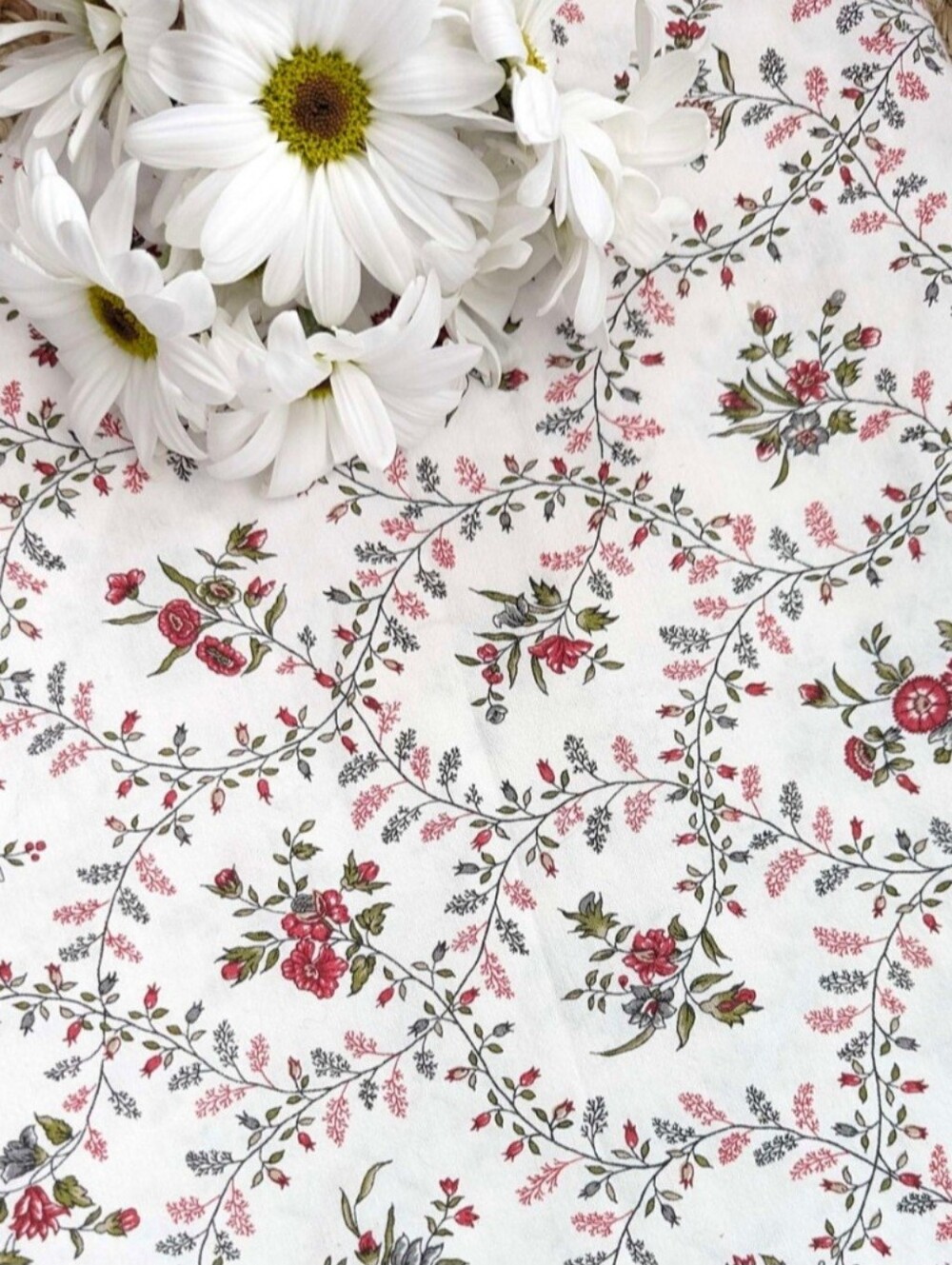 IKEA HALLROT Queen Duvet Set